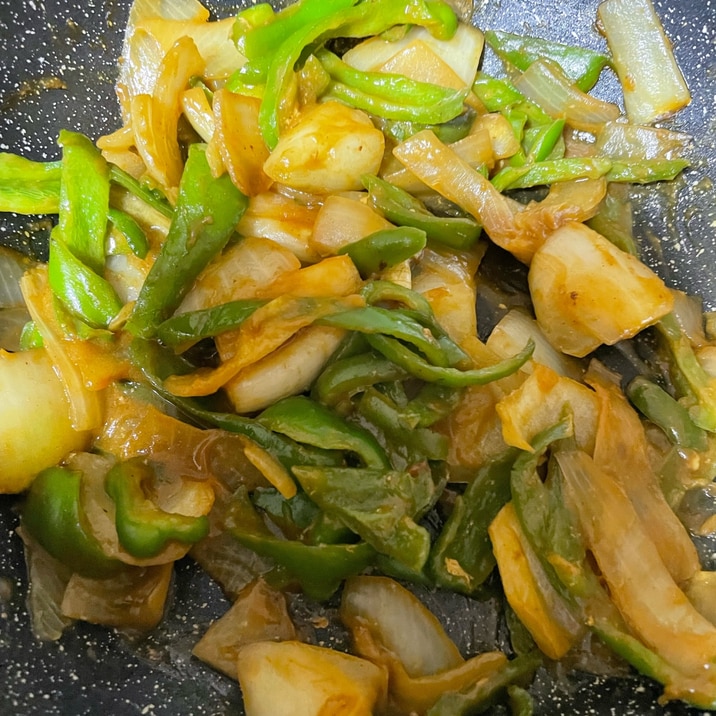 豚と玉ねぎとピーマンのカレー炒め